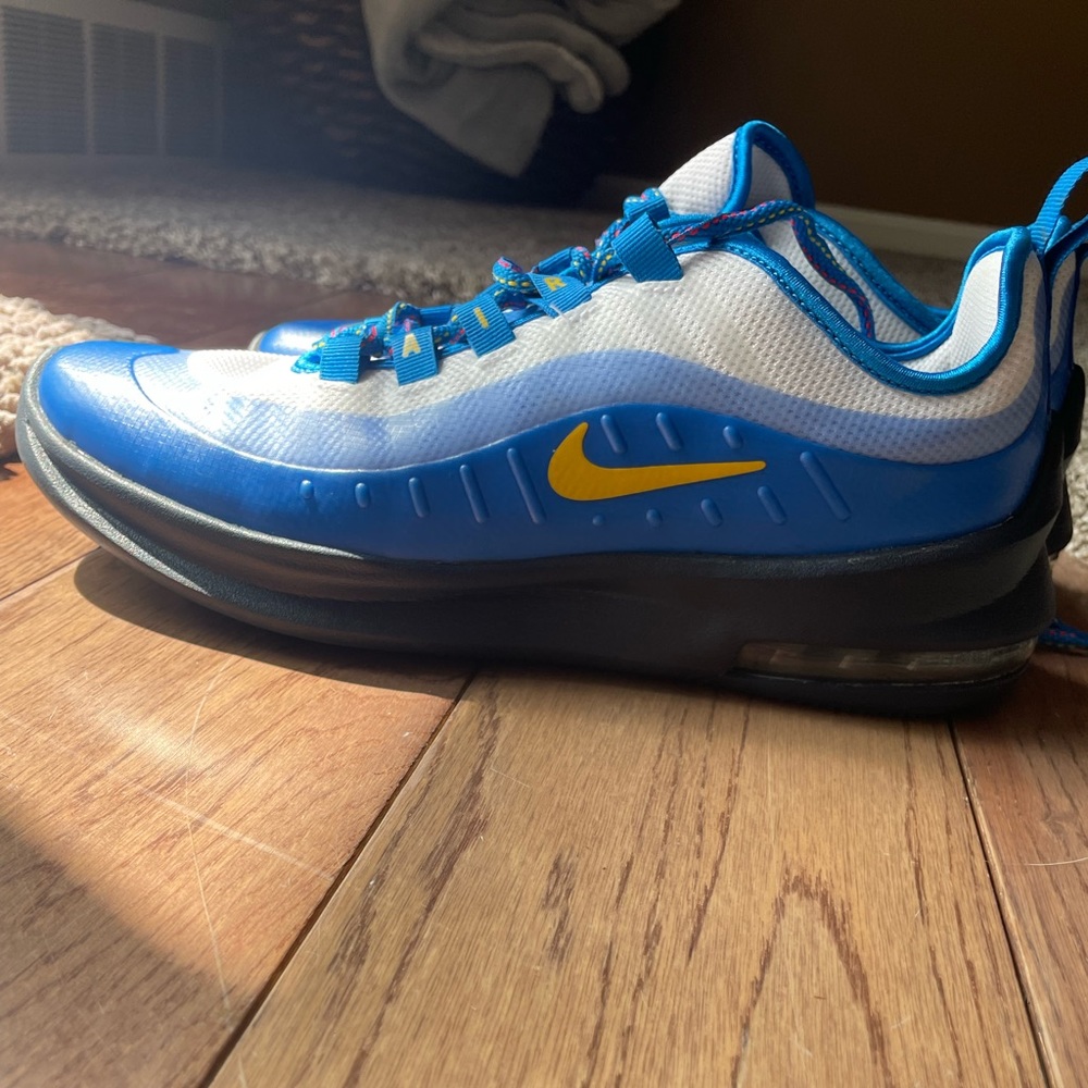 Nike Air, size 7 in excellent condition! I just never wear…